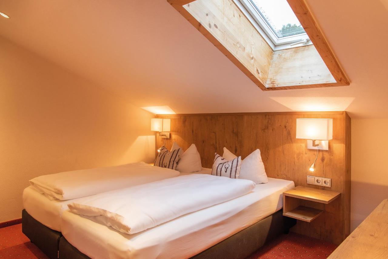 Hotel Garni Alpenblick Bergen  Exterior photo